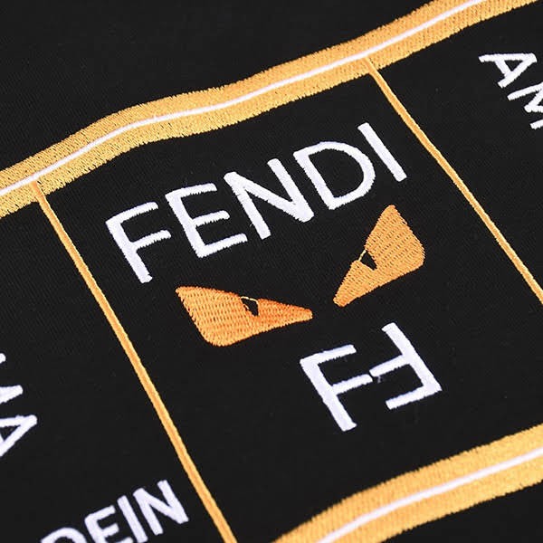 フェンディ バッグ バグズ 半袖Tシャツ コピー fek68836